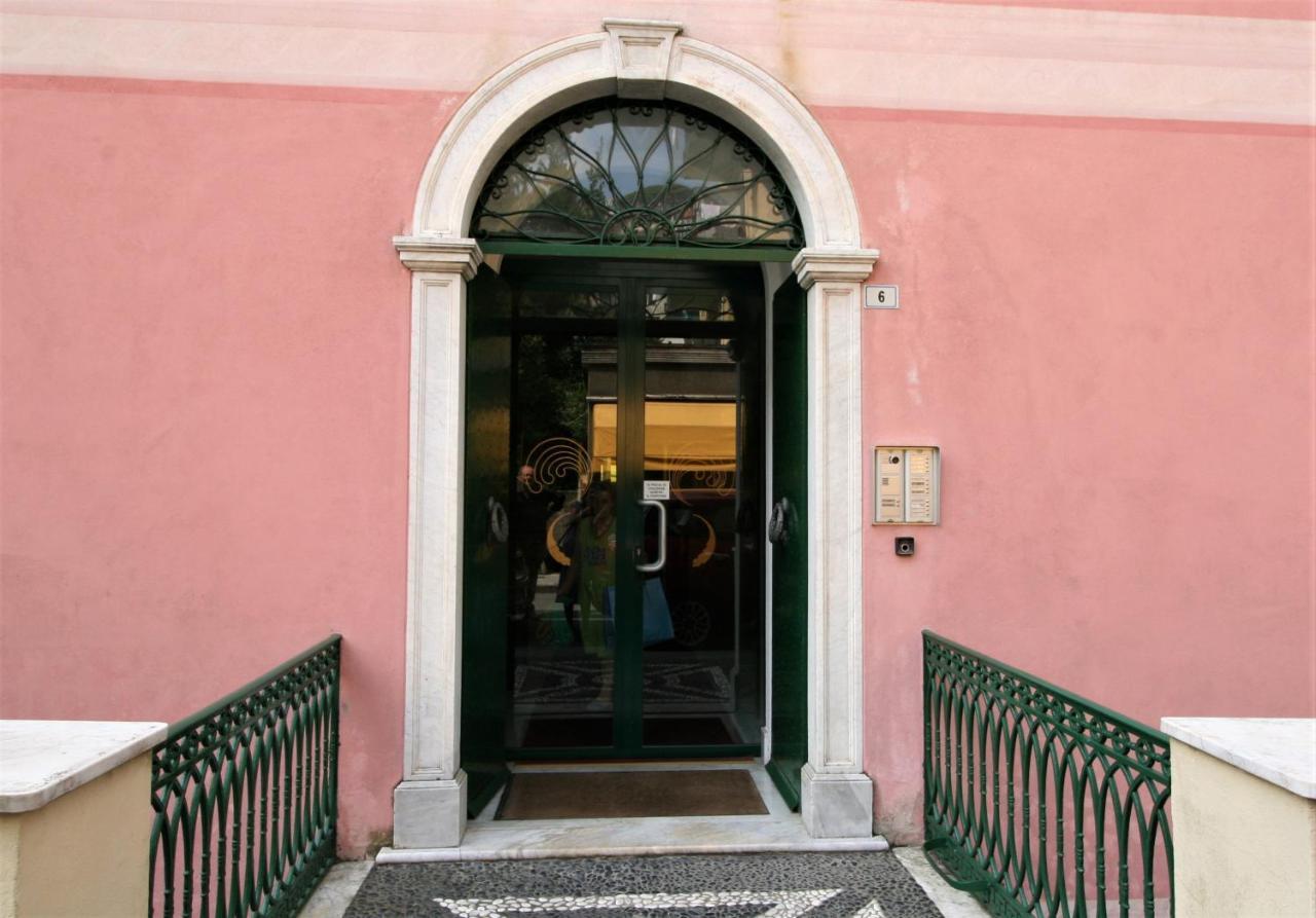 Pinky Apartment Rapallo Exteriér fotografie